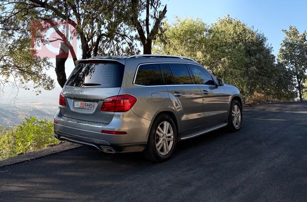 Mercedes-Benz GL-Class
